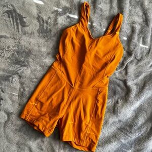 lululemon align bodysuits - 6" hemmed inseams